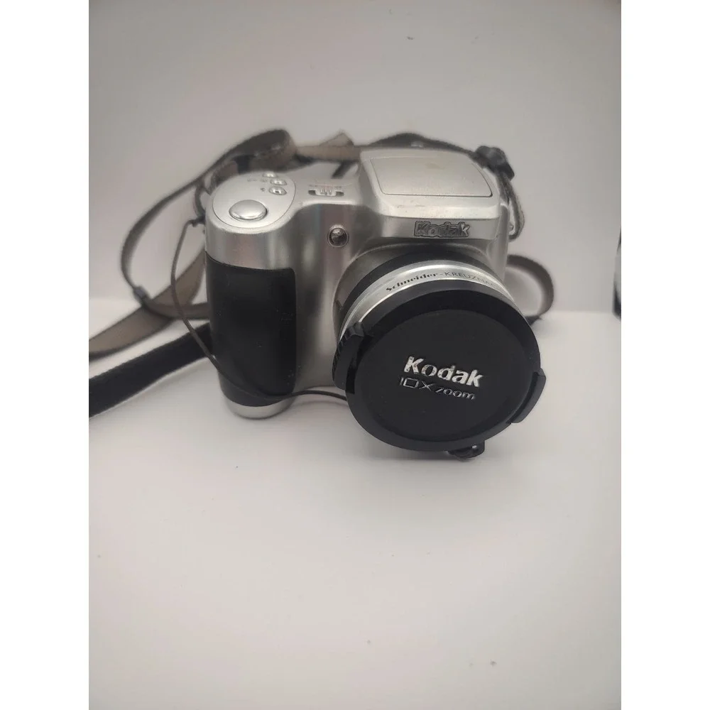 Kodak EasyShare Z760 Digital Camera 6.1MP UNWORKING  PARTS REPLACEMENT